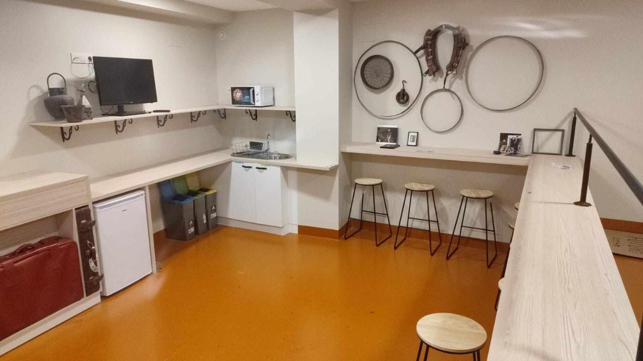 Turoqua Hostel Pontevedra Exteriör bild