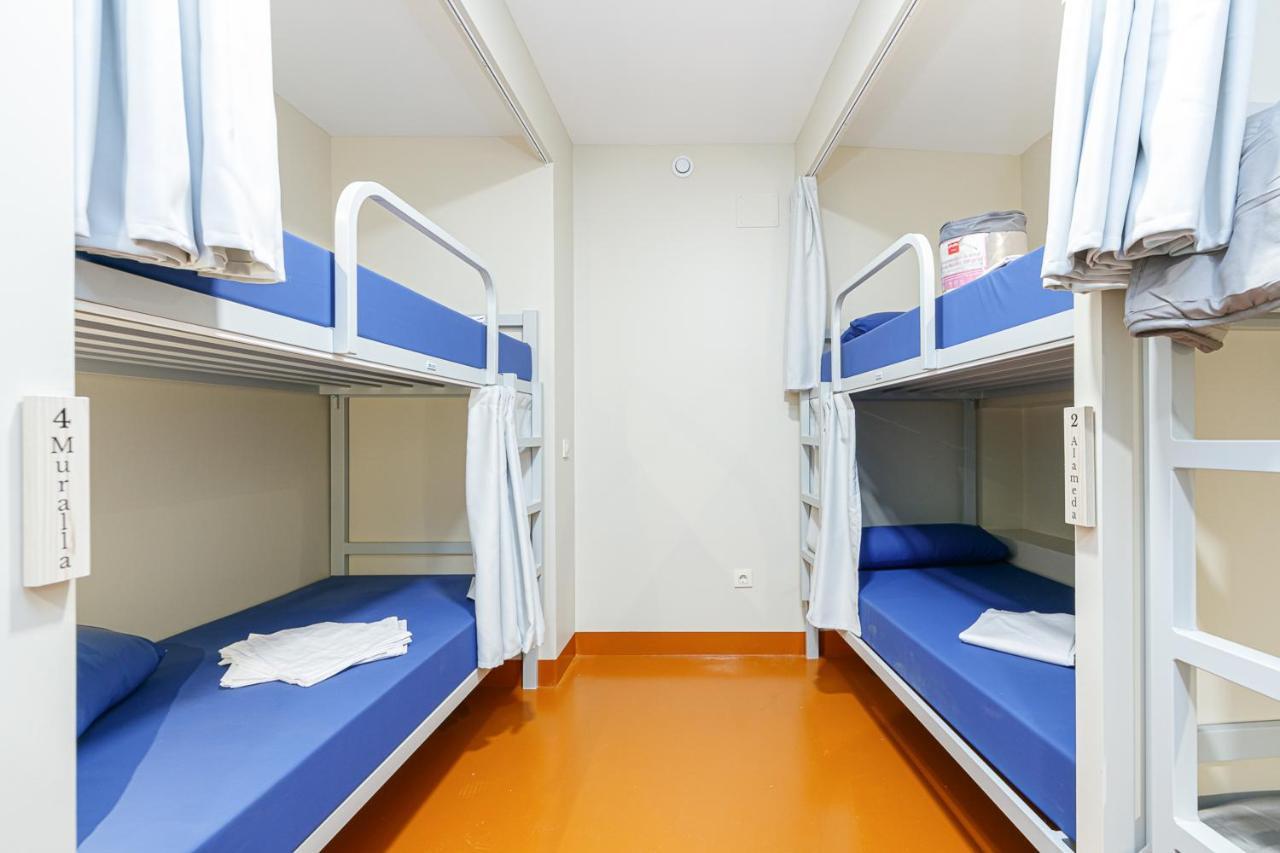 Turoqua Hostel Pontevedra Exteriör bild
