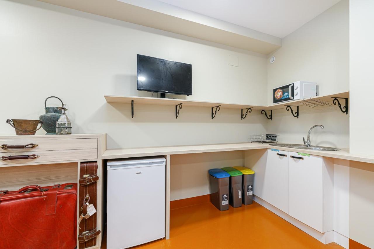 Turoqua Hostel Pontevedra Exteriör bild